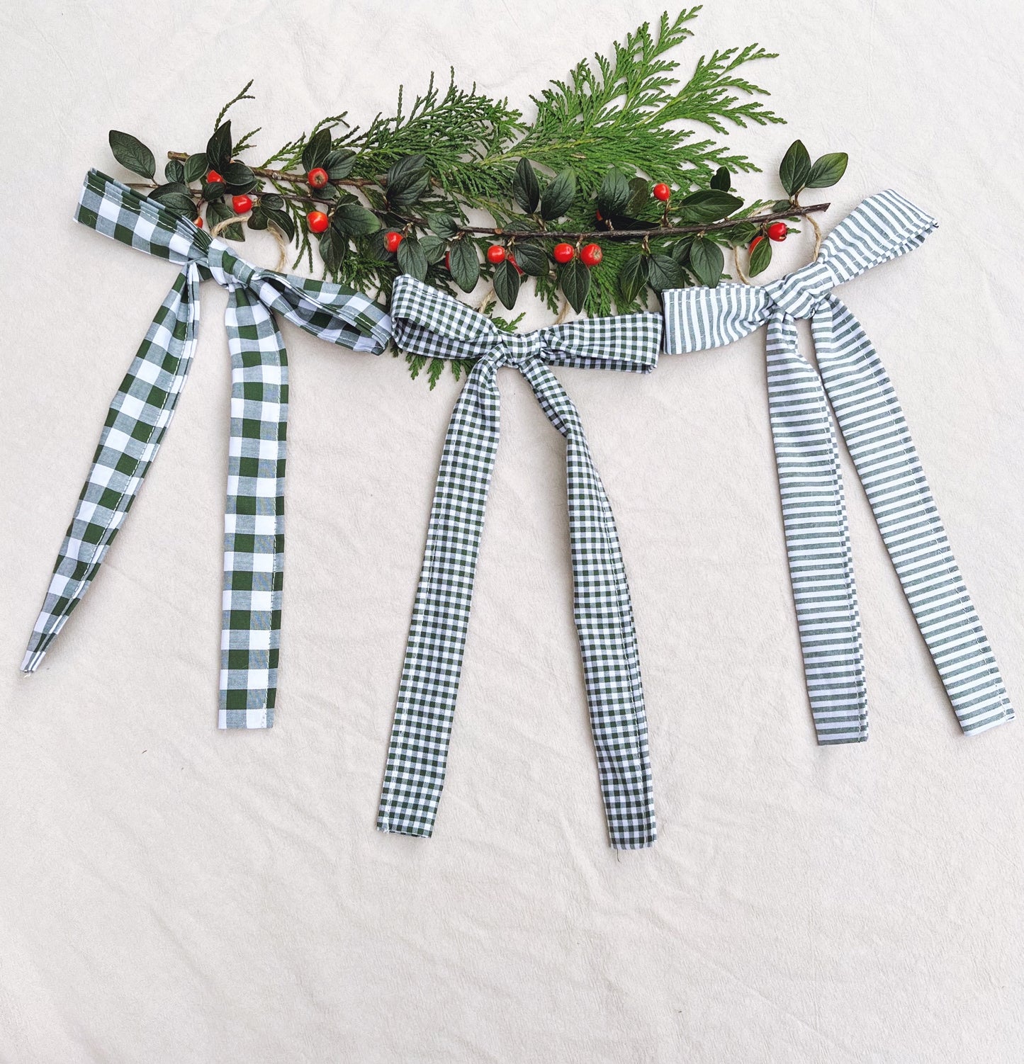 Green Christmas tree bow