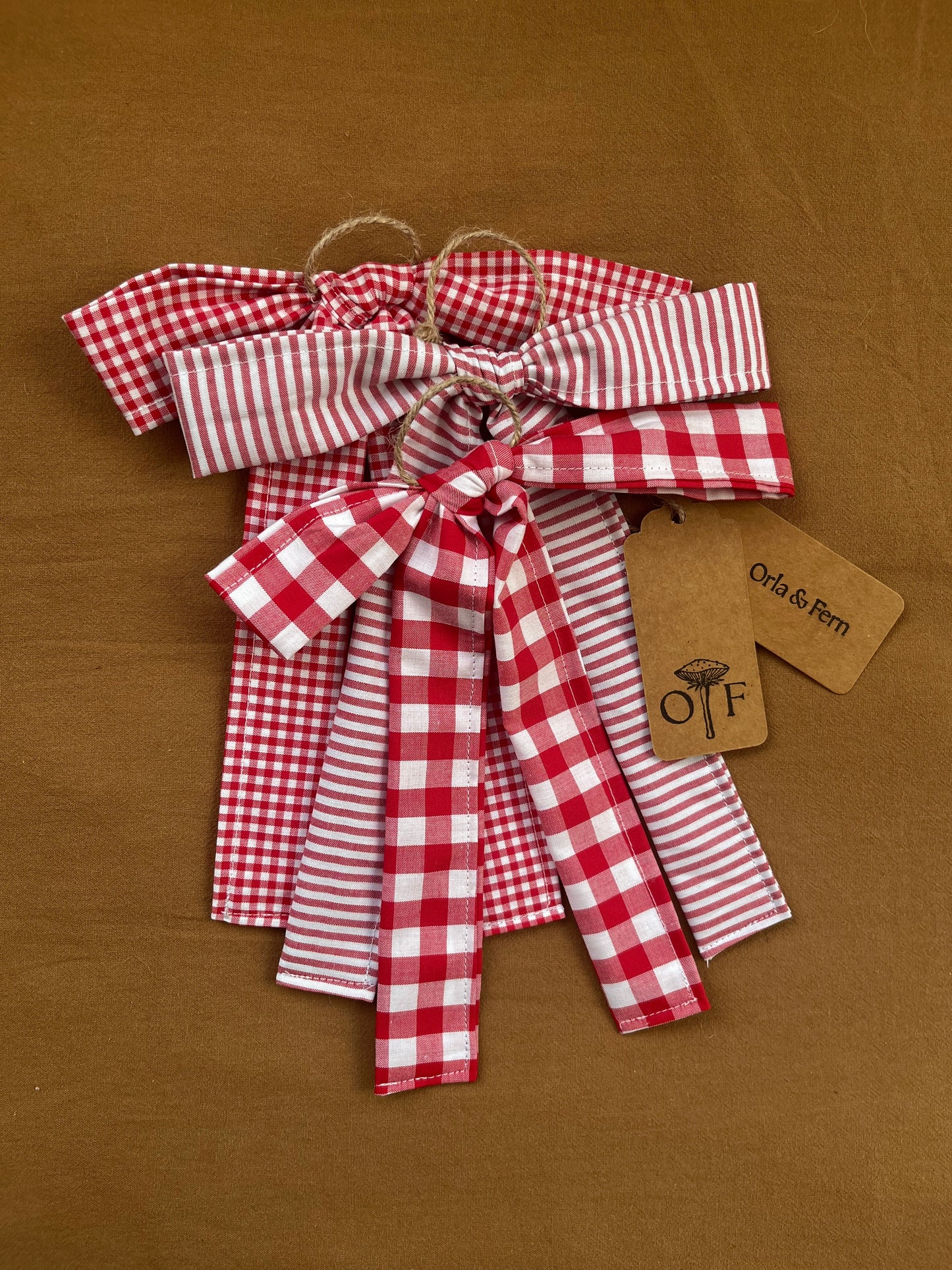 Red Christmas tree bow