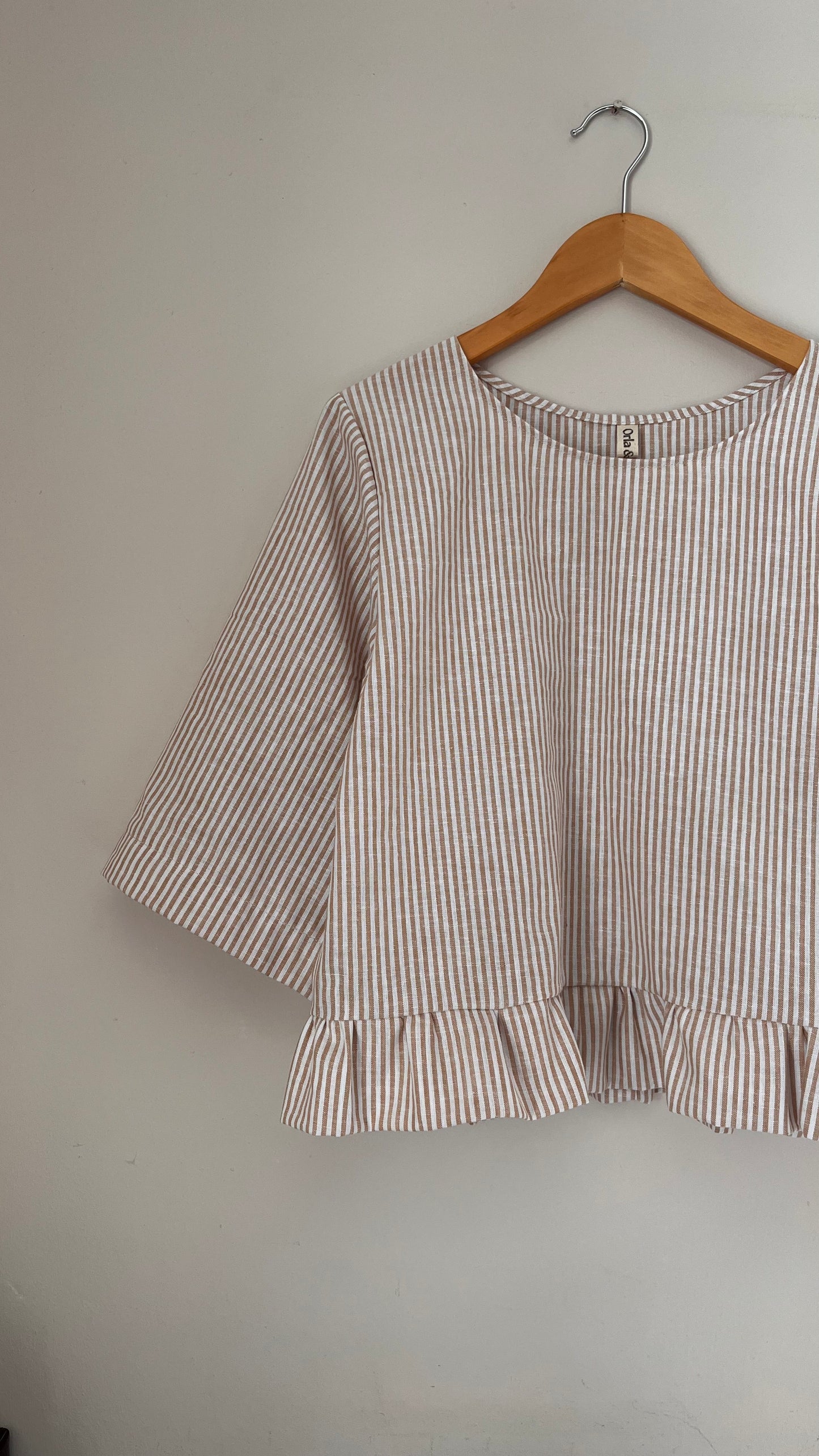Hetty frill top | peach linen stripe
