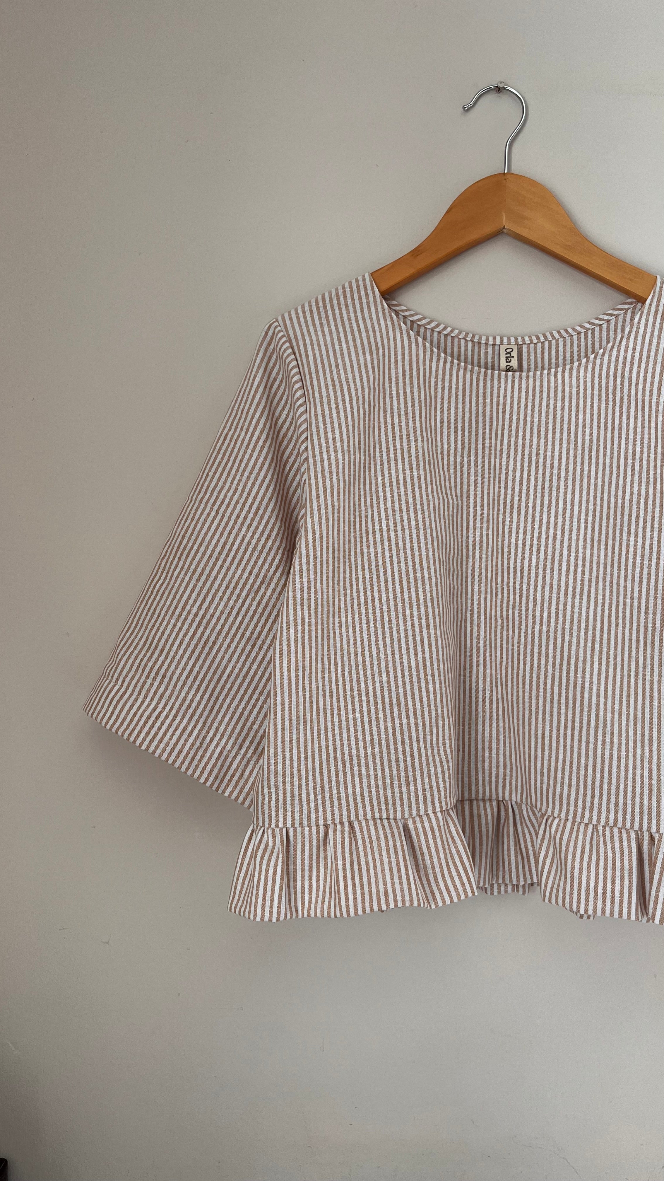 Hetty frill top | peach linen stripe