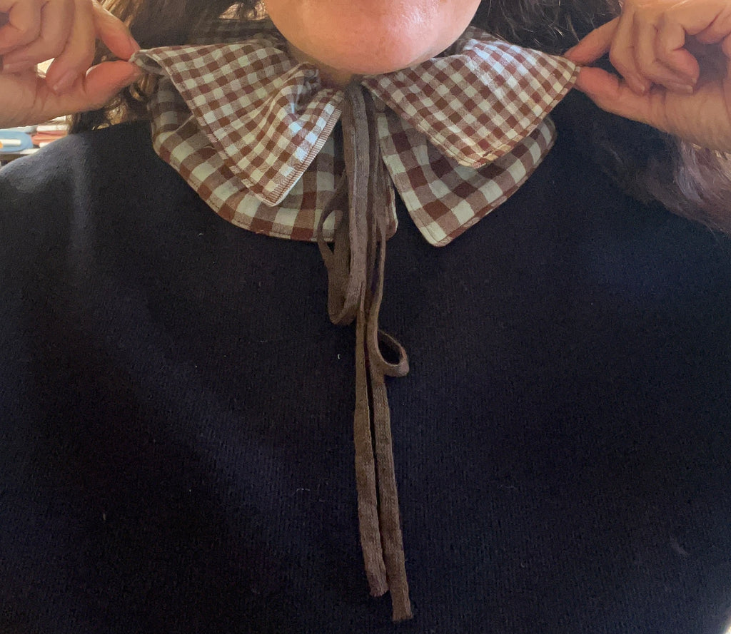 Anouk reversible Turquoise| brown ruffle gingham collar