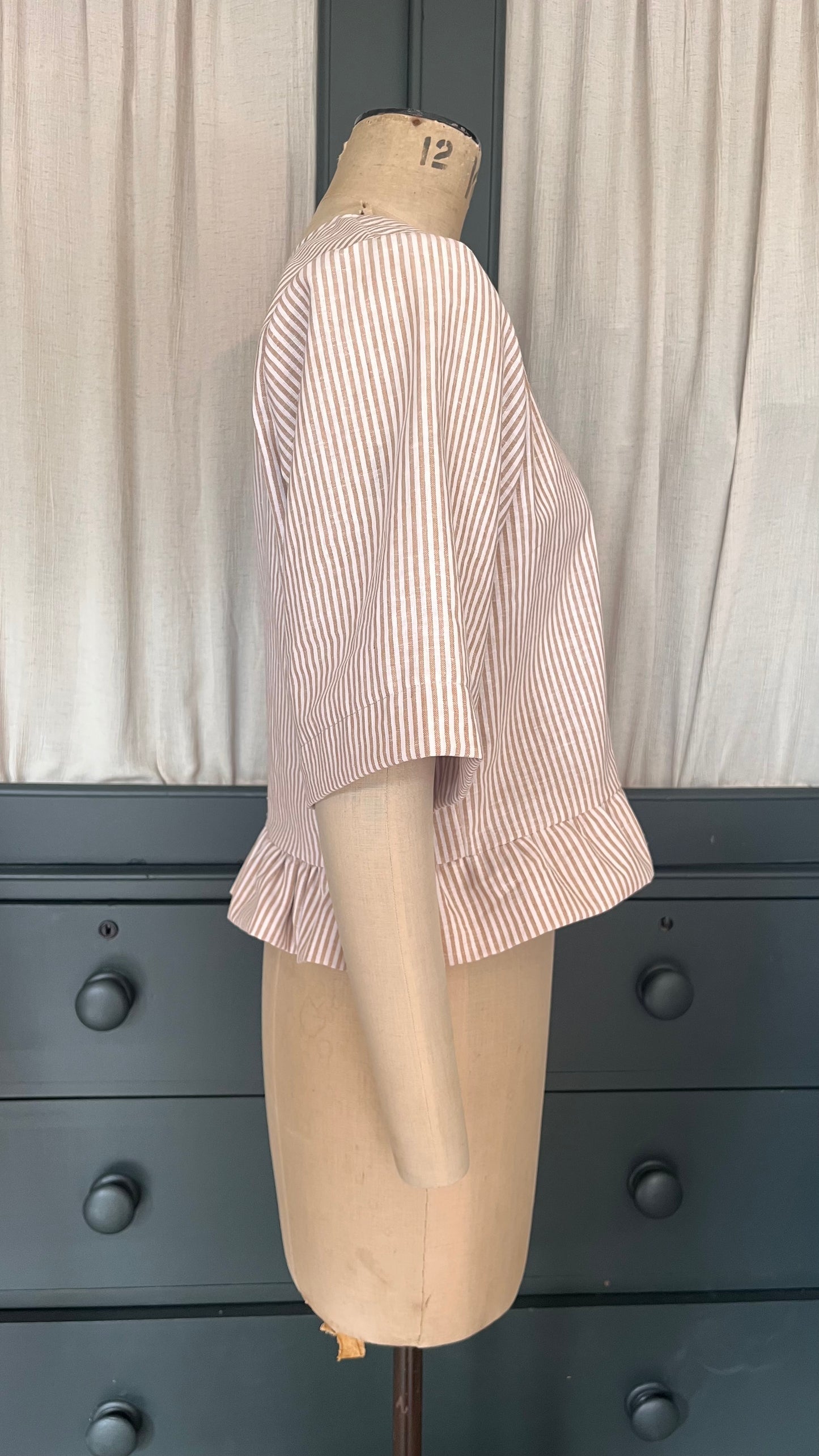 Hetty frill top | peach linen stripe
