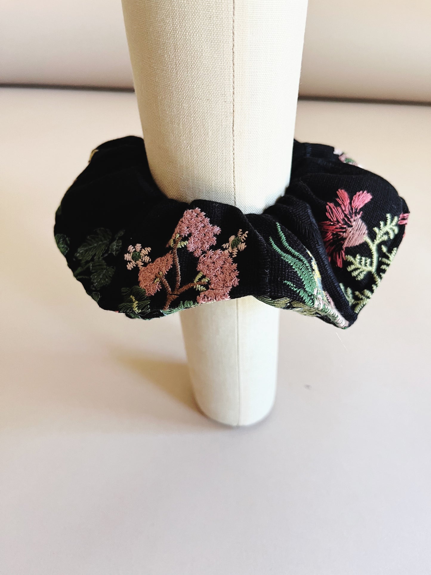 Zero waste hair tie - scrunchie