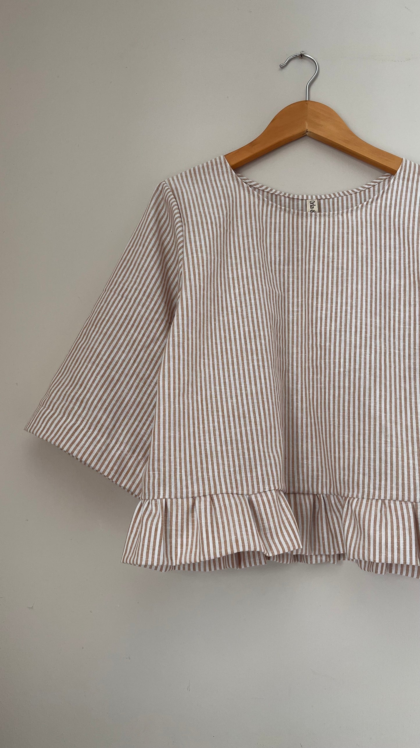 Hetty frill top | peach linen stripe