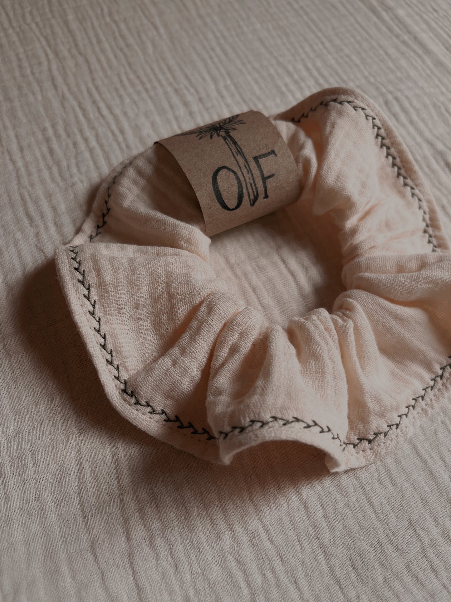 Double gauze cotton scrunchie