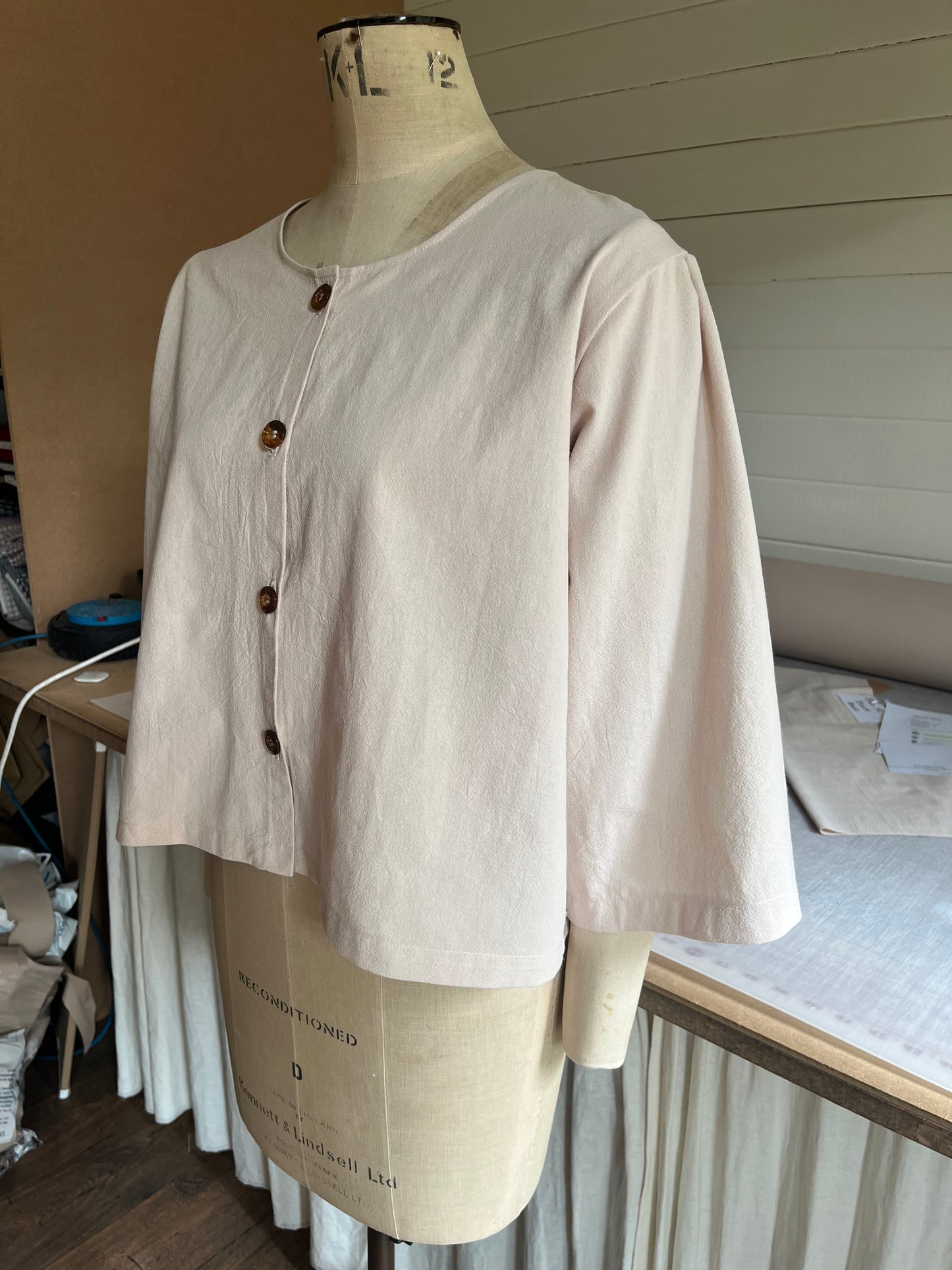 Faye classic sleeve blouse