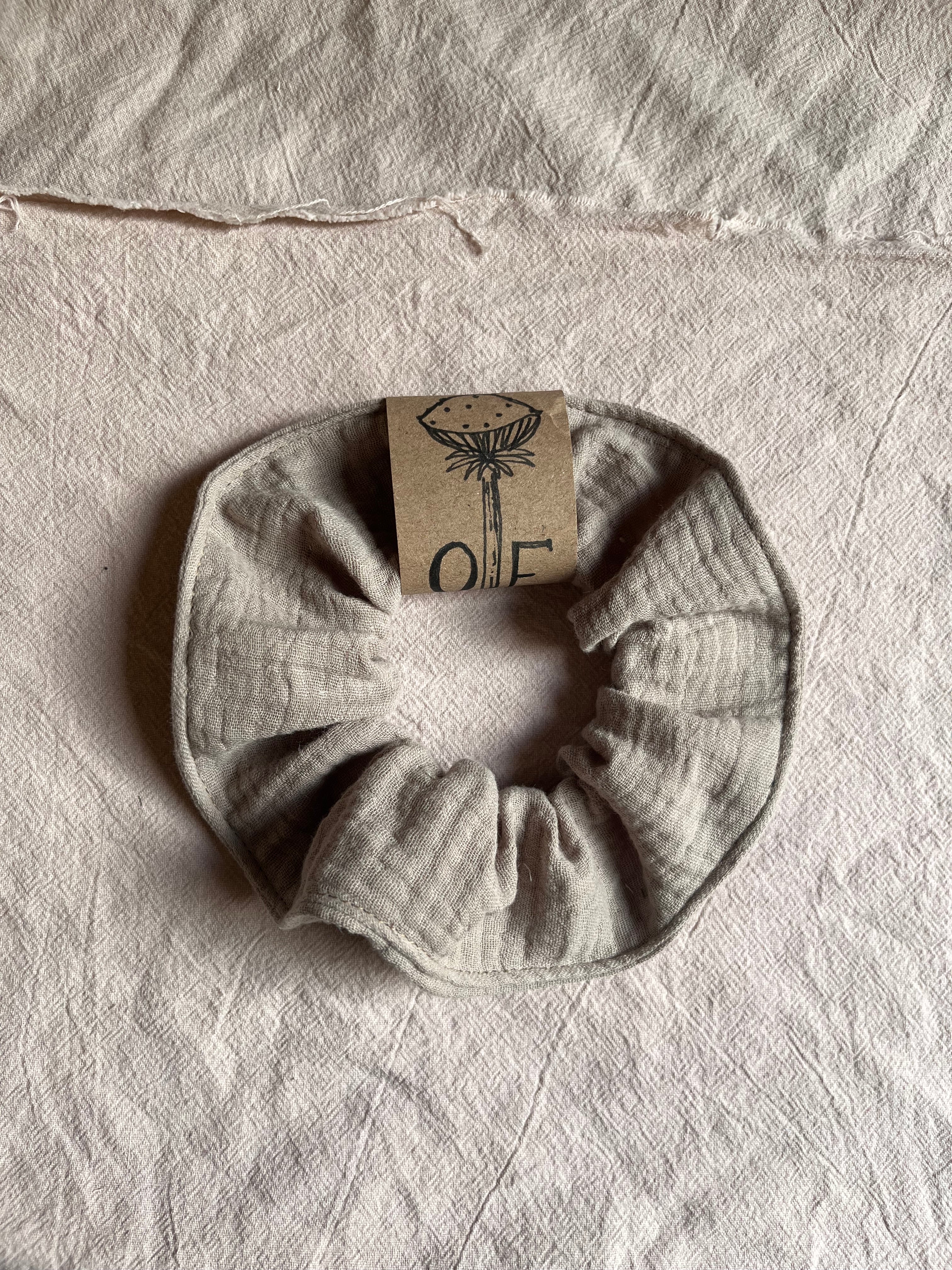 Double gauze cotton scrunchie