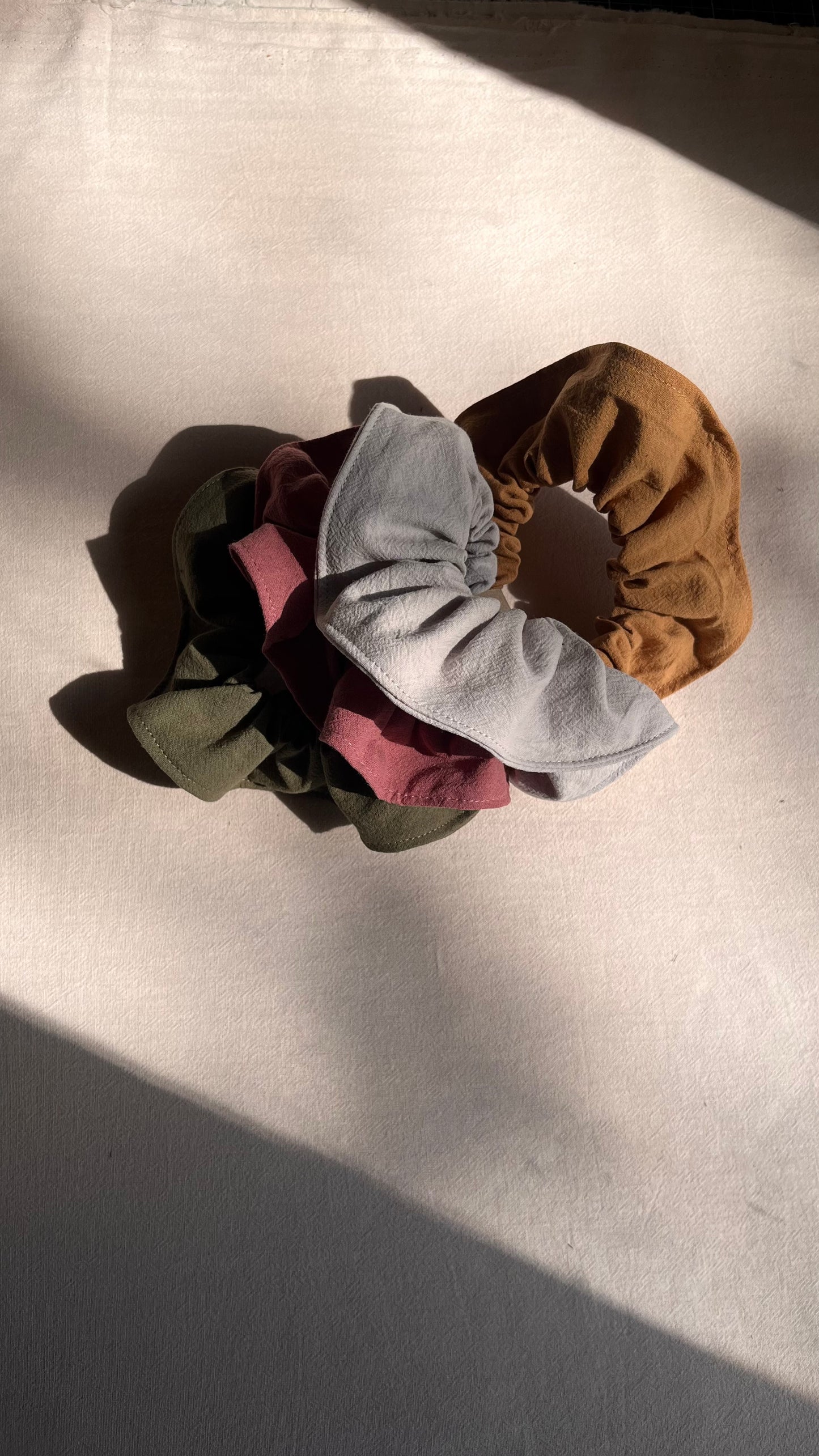 Washed cotton scrunchie set of 4
