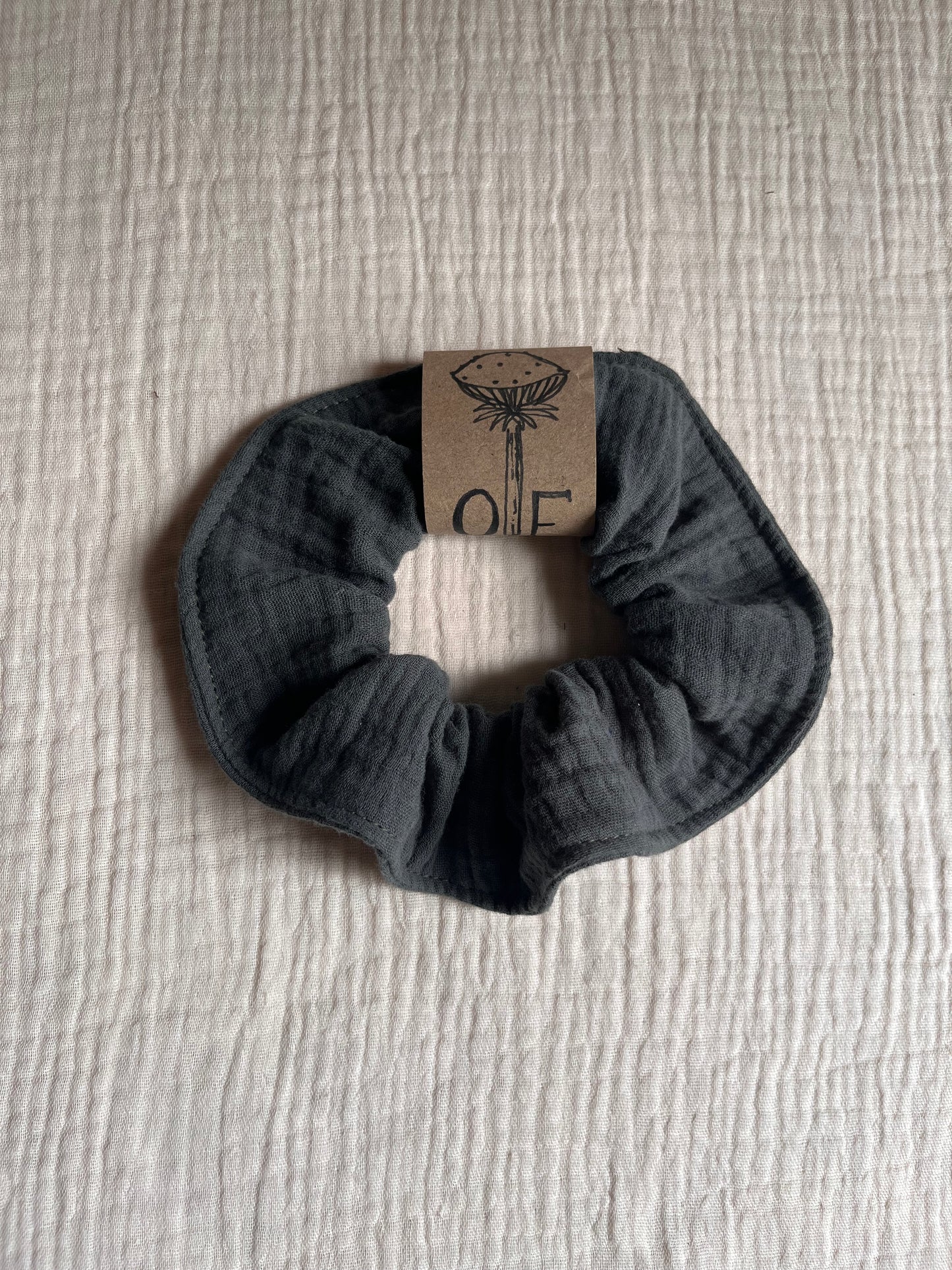 Double gauze cotton scrunchie