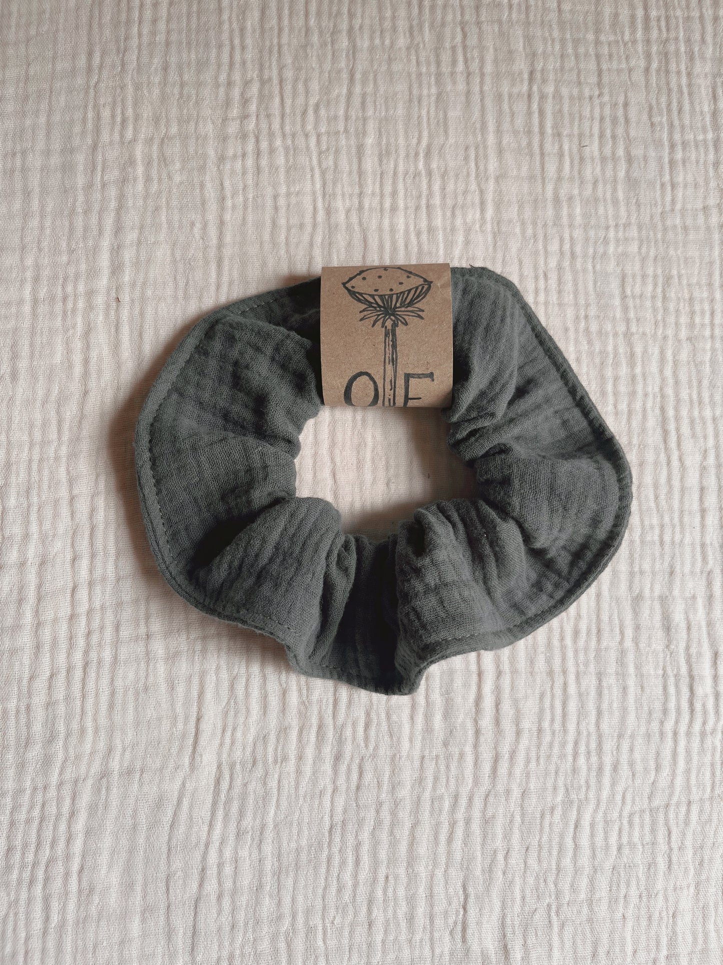 Double gauze cotton scrunchie