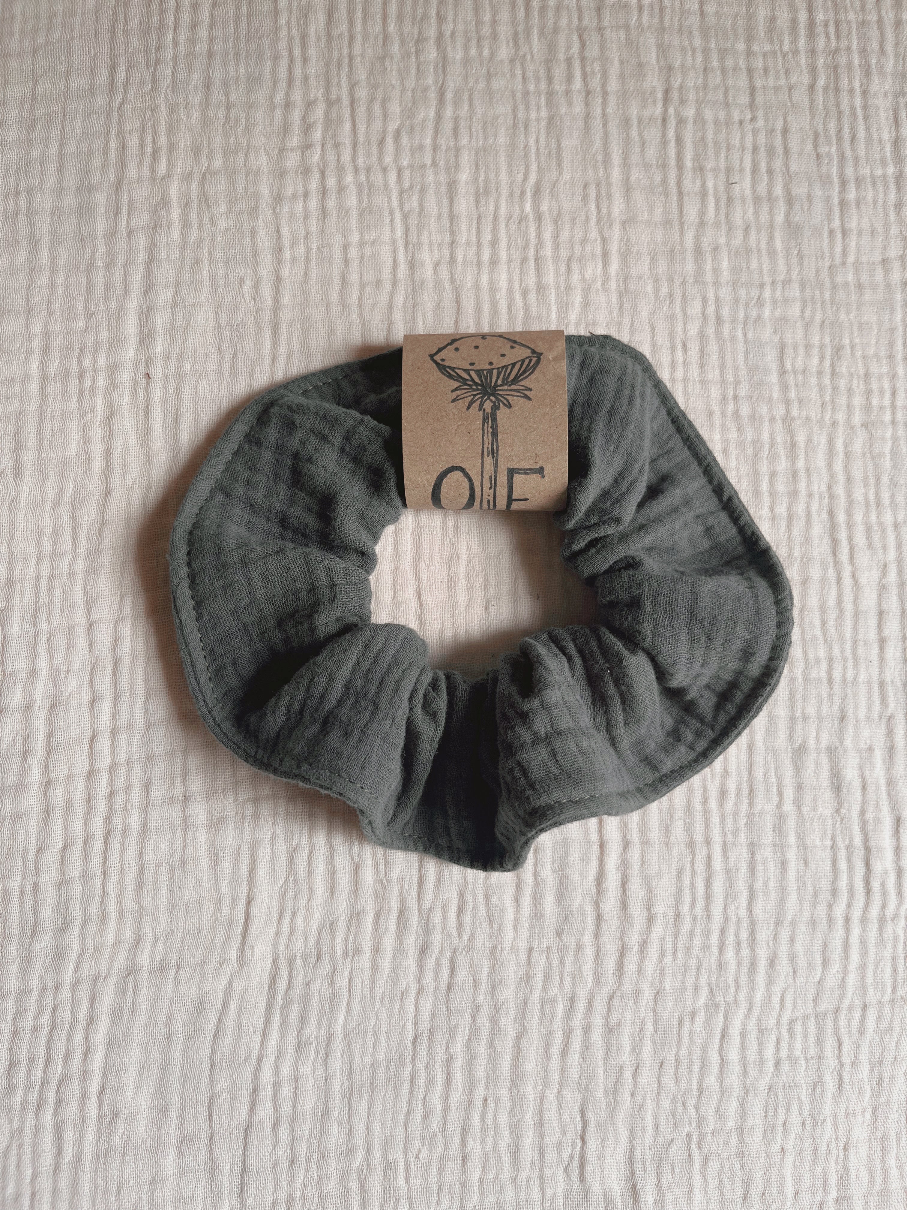 Double gauze cotton scrunchie