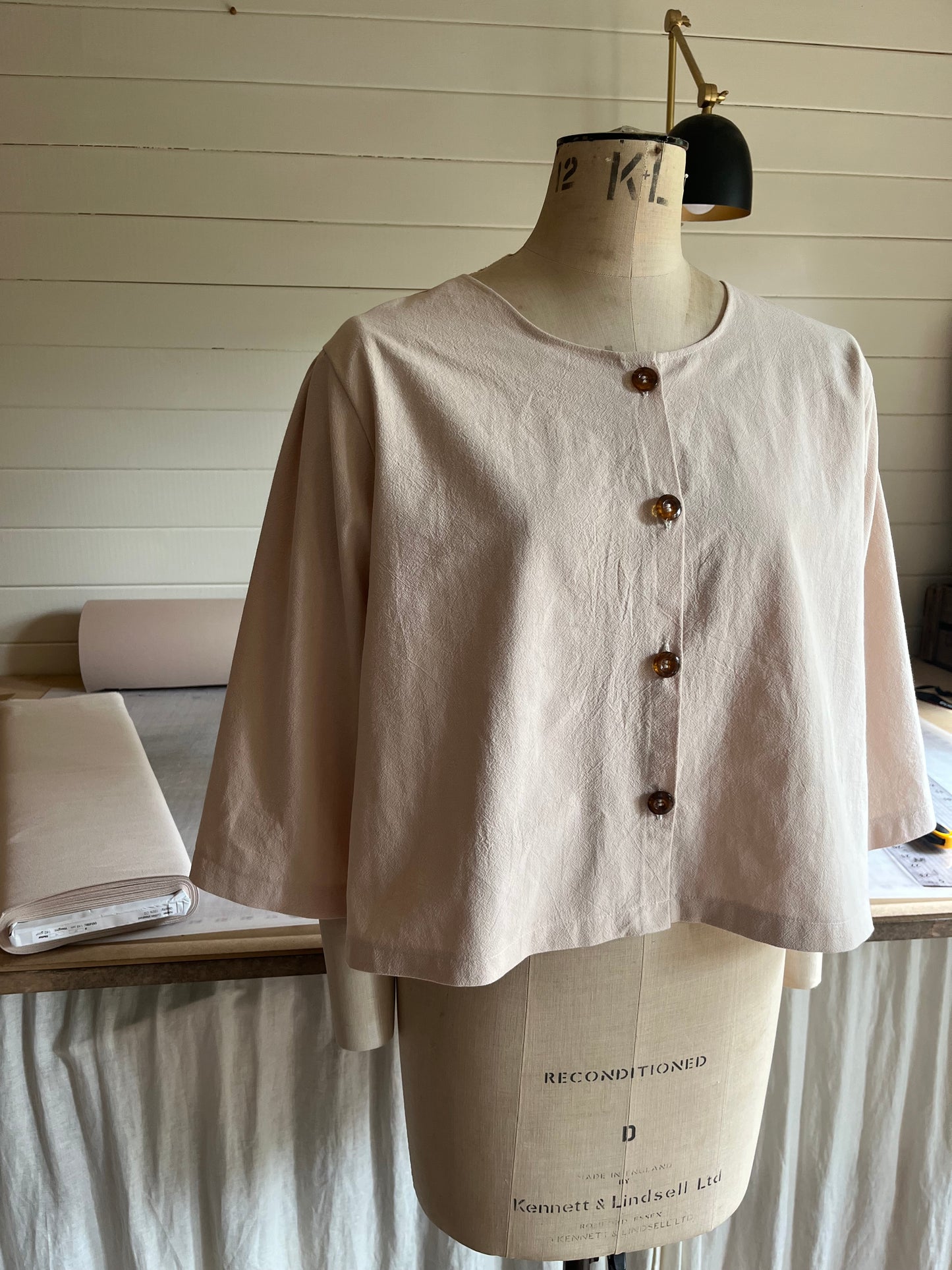 Faye classic sleeve blouse