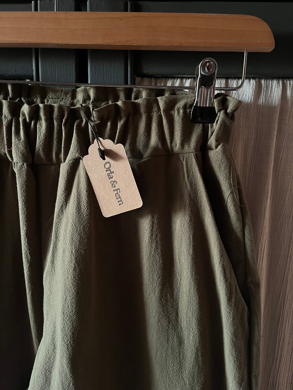 Mari cotton barrel trouser - Olive