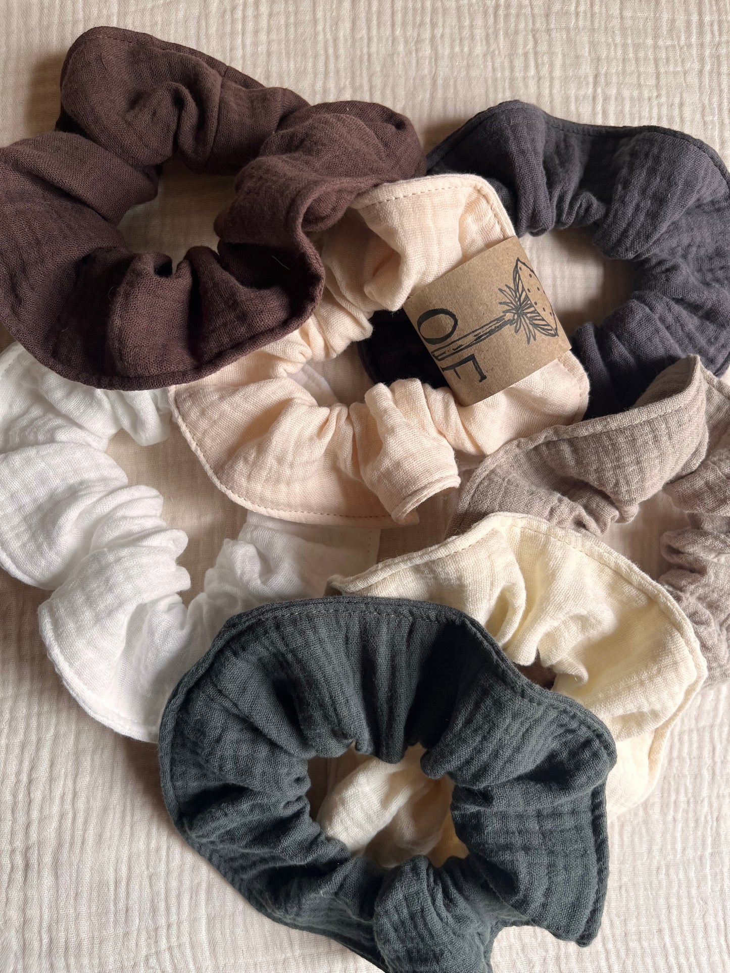Double gauze cotton scrunchie