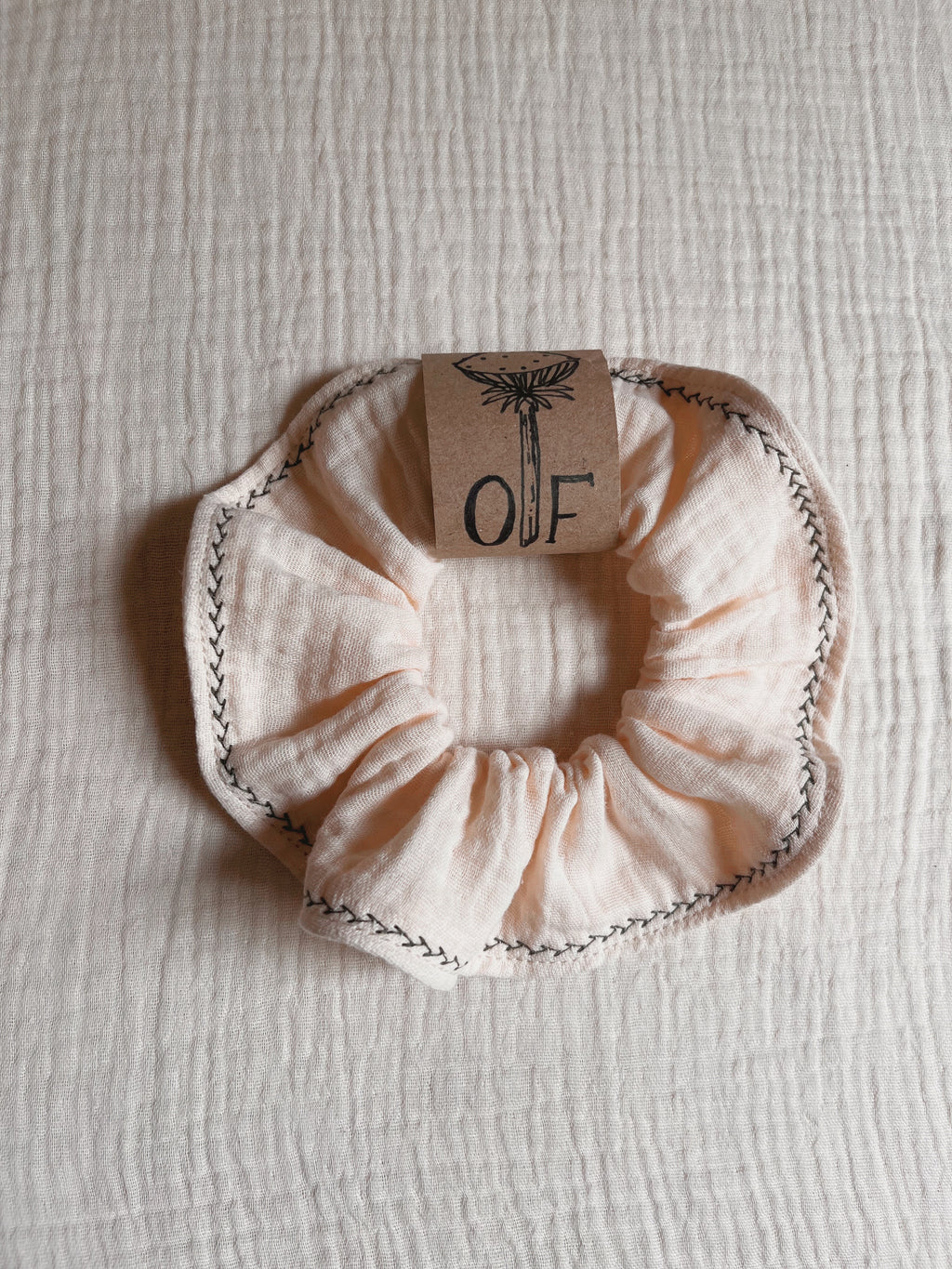 Double gauze cotton scrunchie