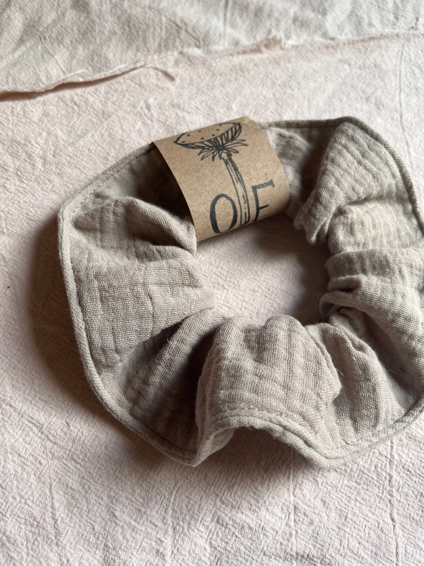 Double gauze cotton scrunchie
