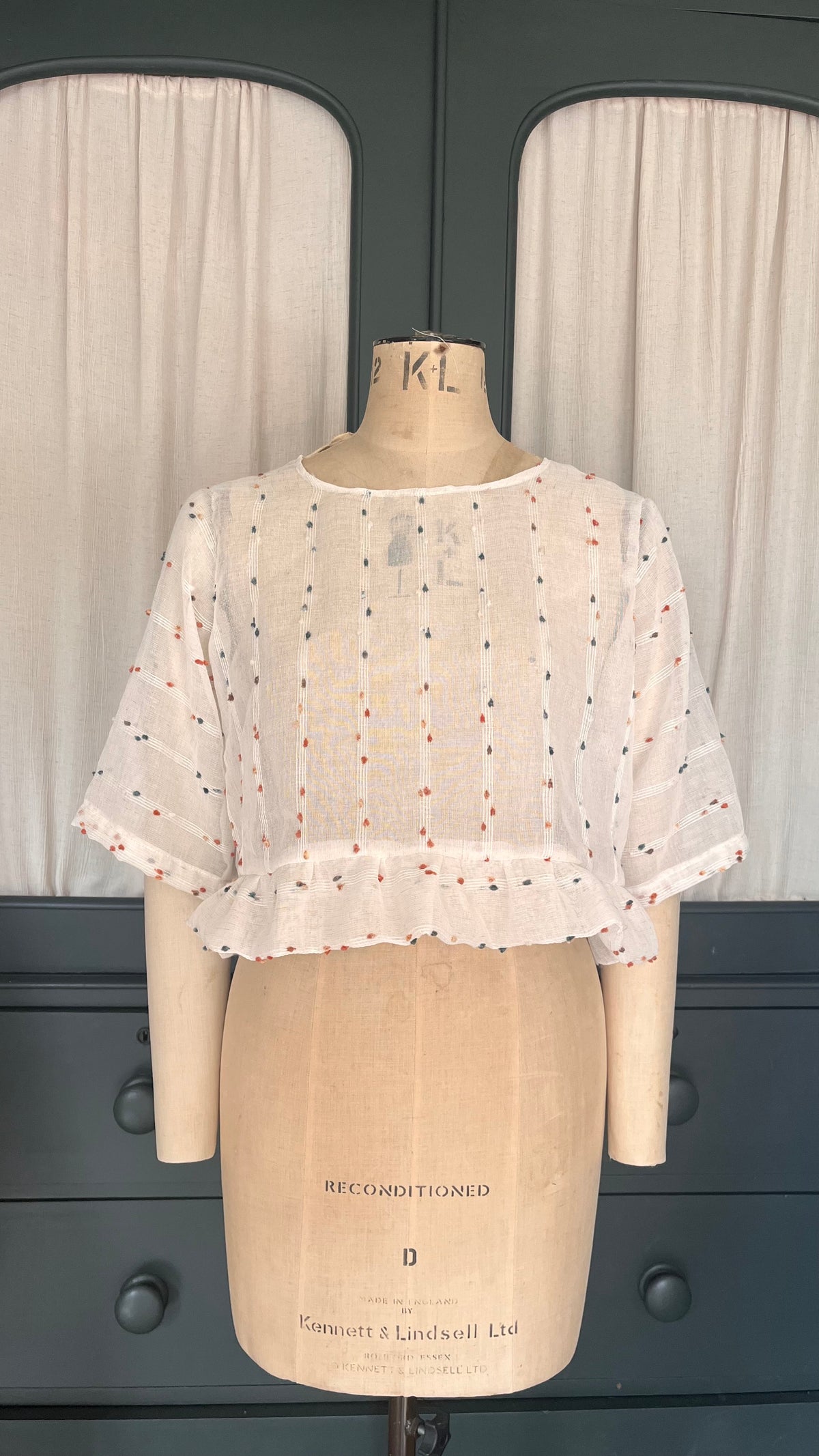Hetty frill top |french knot