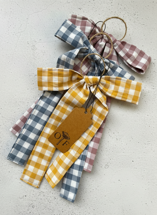 Gingham Christmas tree bow