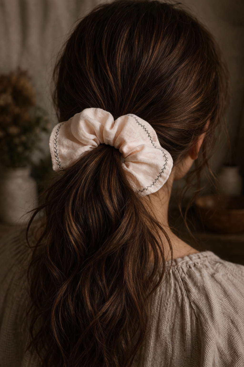 Double gauze cotton scrunchie