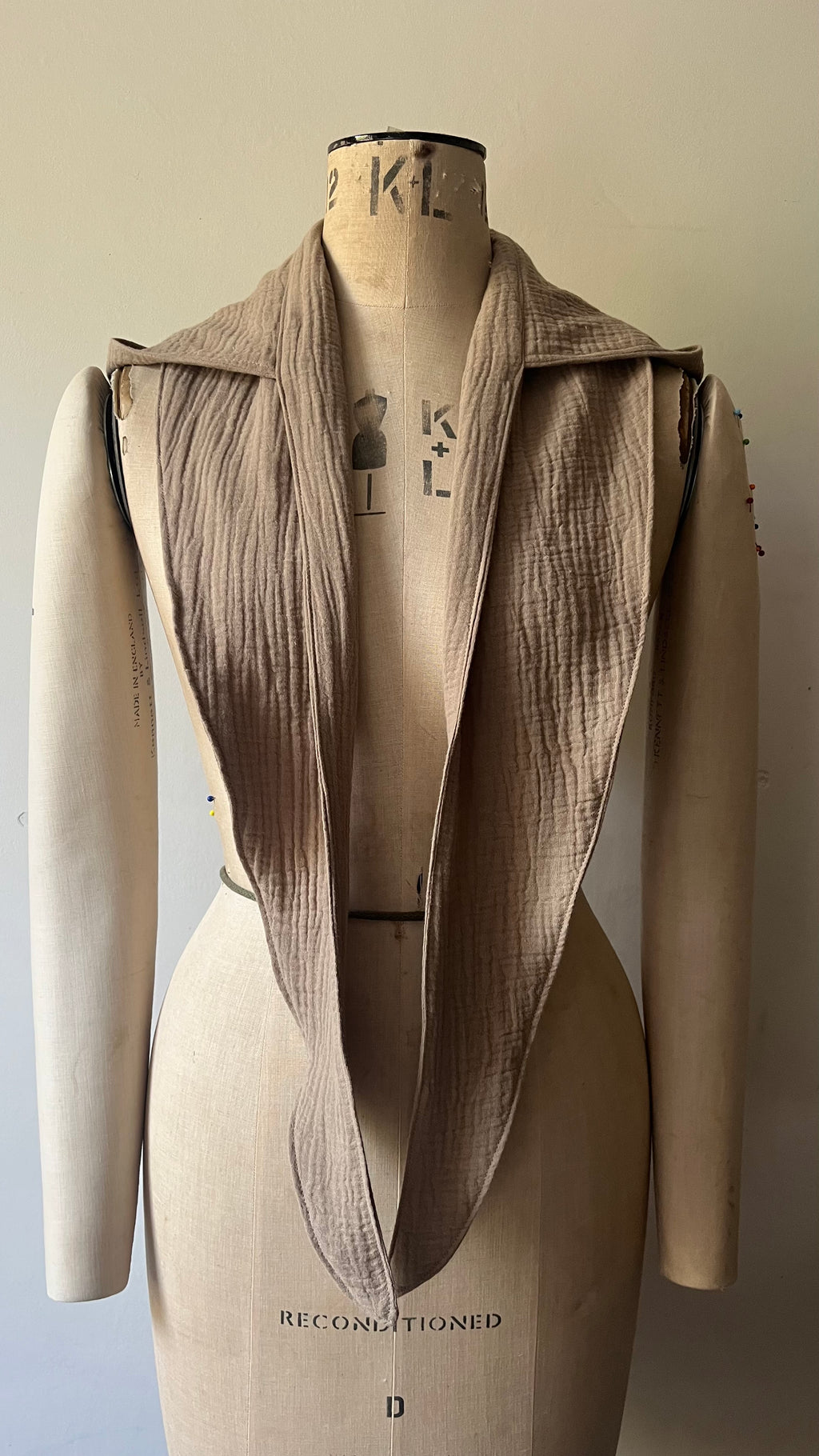 MILA Hooded cotton scarf
