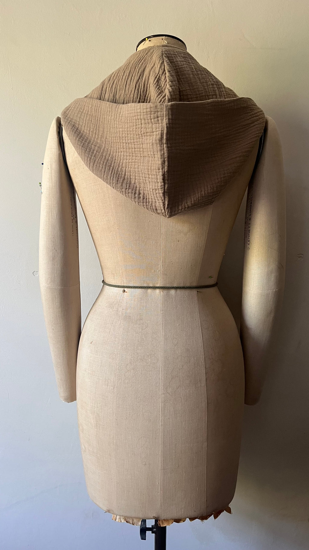 MILA Hooded cotton scarf